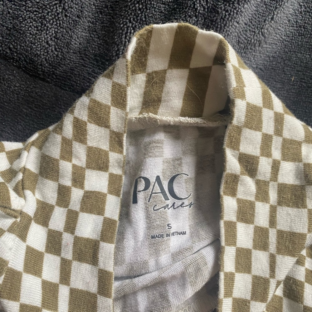 PacSun Top - Picture 2 of 3